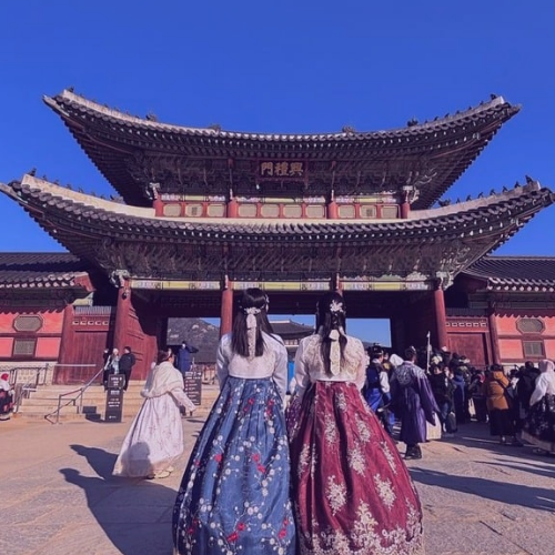 A Magical Night View at Gyeongbokgung Palace: Another Addition to your Tour List - featured image